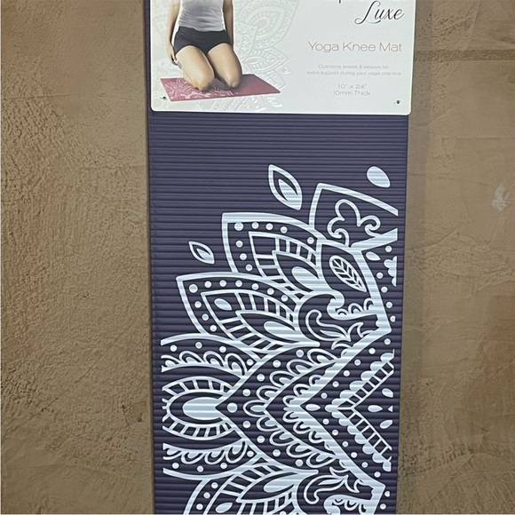 Apana Luxe Other - Apana Luxe- Knee, Elbow, Head cushion. Extra support when U workout. 10mm thick.